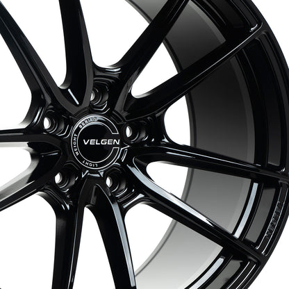 2005+ Ford Mustang Velgen VF5 Wheel Set (Set of 4) - Gloss Black - 20x9.5/20x10.5